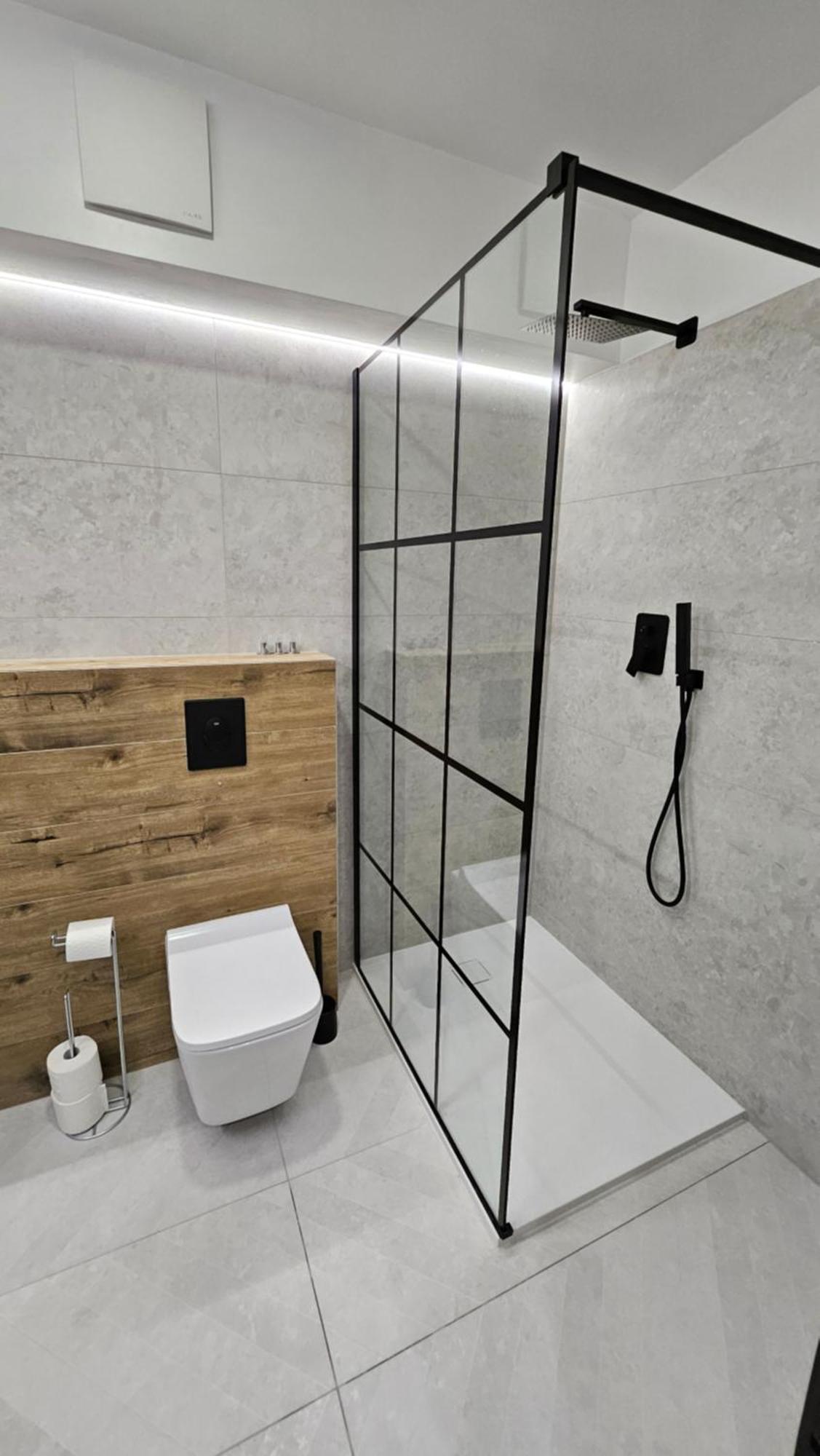 Apartament Bulgarska 59 - Sypialnia I Salon - 40M2 - Self Check In 24H Poznań Esterno foto